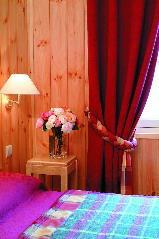 Hotel Le Viscos Saint-Savin  Pokoj fotografie